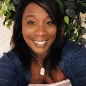 Meet your Posher, Marcia